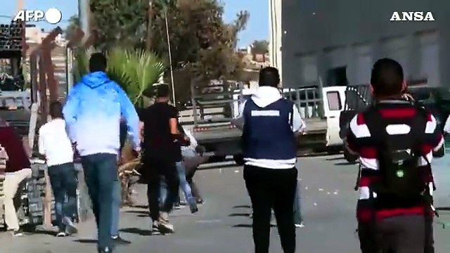 Israele, scontri tra polizia e giovani palestinesi ad Al-Bireh