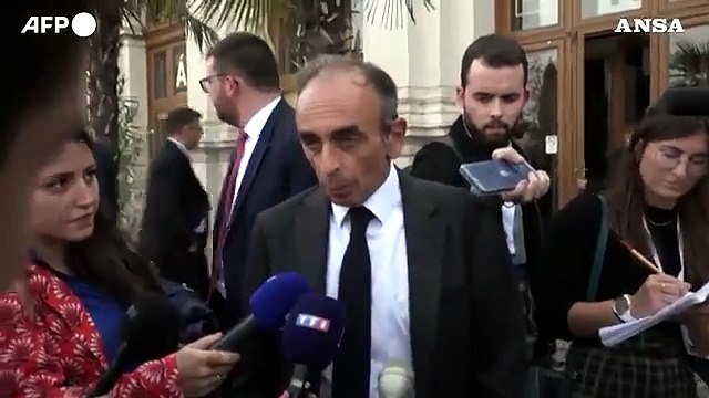 Le Pen crolla nei sondaggi per l'Eliseo, cresce Zemmour