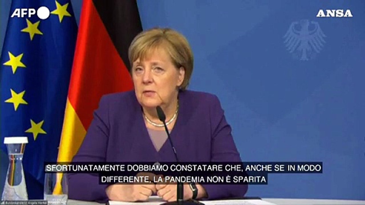Covid, Angela Merkel: "La situazione in Germania e' drammatica"