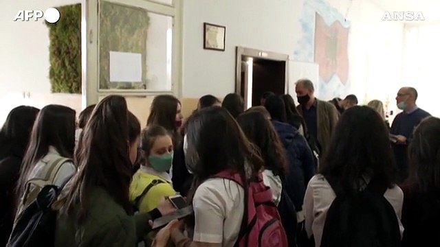 Covid, in Kosovo lanciata la campagna vaccinale tra gli studenti delle superiori