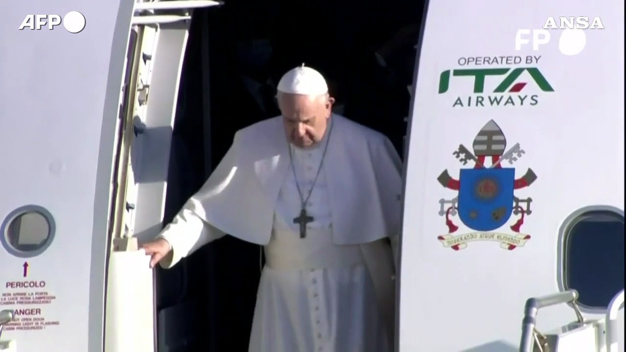 Cipro, Papa Francesco atterra a Larnaca