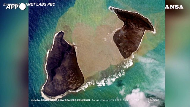 Tonga, il vulcano prima e dopo l'eruzione