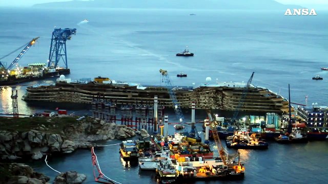 Costa Concordia 10 anni dopo: Gregorio De Falco racconta quella notte terribile