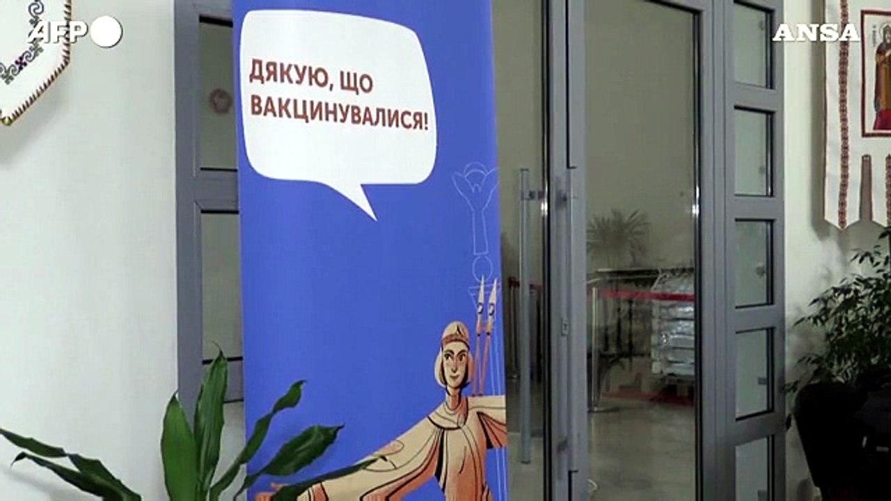 Covid, una chiesa greco-cattolica e' stata trasformata in un hub vaccinale a Kiev