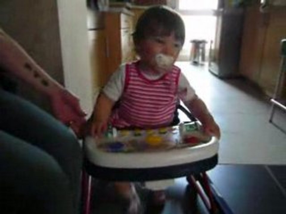 Margaux fait du trotteur
