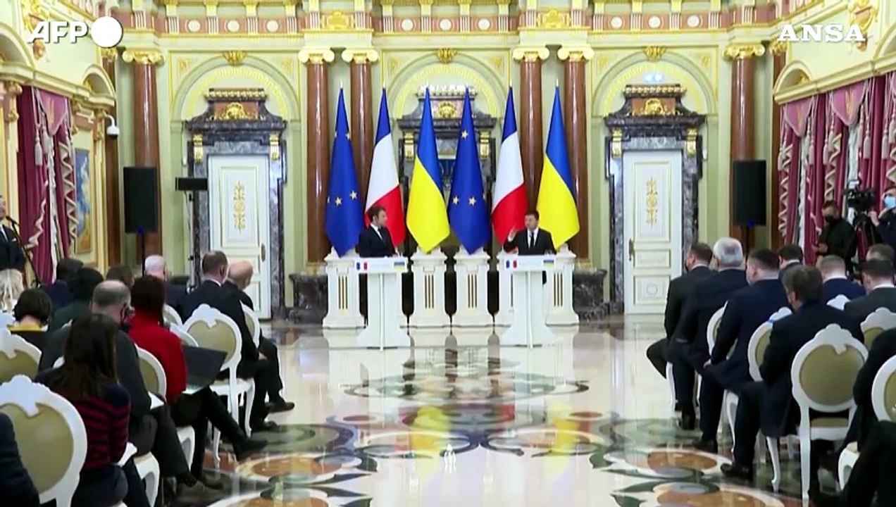 Macron a Kiev: "Putin mi ha detto che non ci sara' escalation"