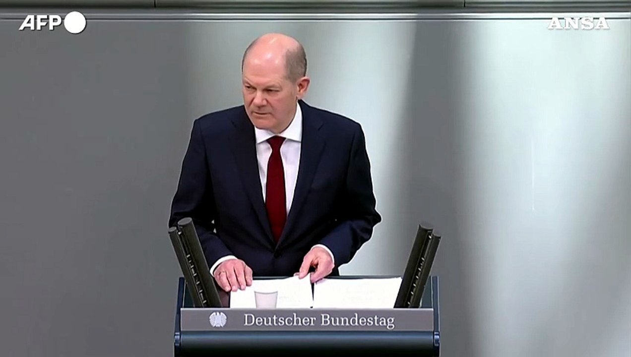 Ucraina, Scholz: "Ancora pronti a discutere con la Russia"