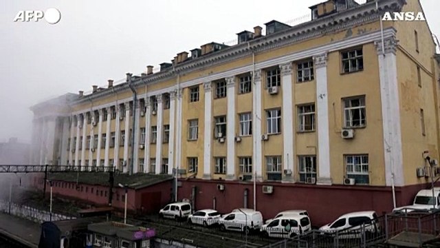 Ucraina, la stazione di Kiev danneggiata dal conflitto