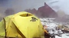 vídeo mostra "ligeira" em parque de campismo no everest