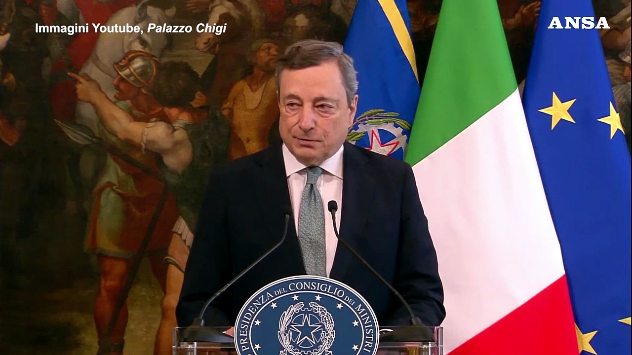 Ucraina, Draghi: "Con l'Ue decideremo un pacchetto duro di sanzioni contro la Russia"
