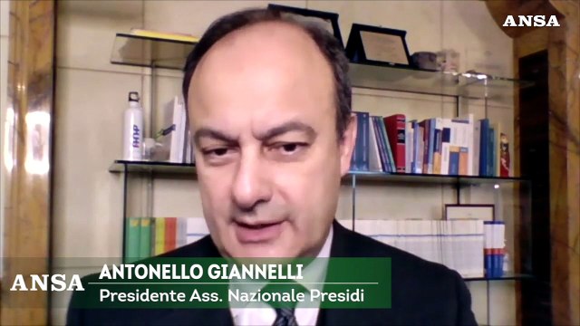 Covid, presidi: Bene le nuove misure ma attenzione a rialzo contagi, seguire i dati