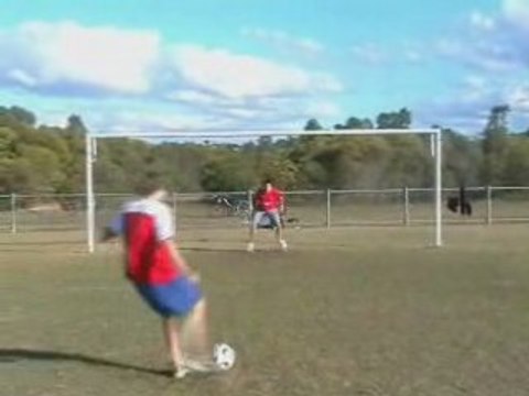 foot-poteau,puis balle dans la gueule