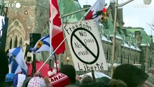 Trudeau usa il pugno di ferro contro le proteste no-vax
