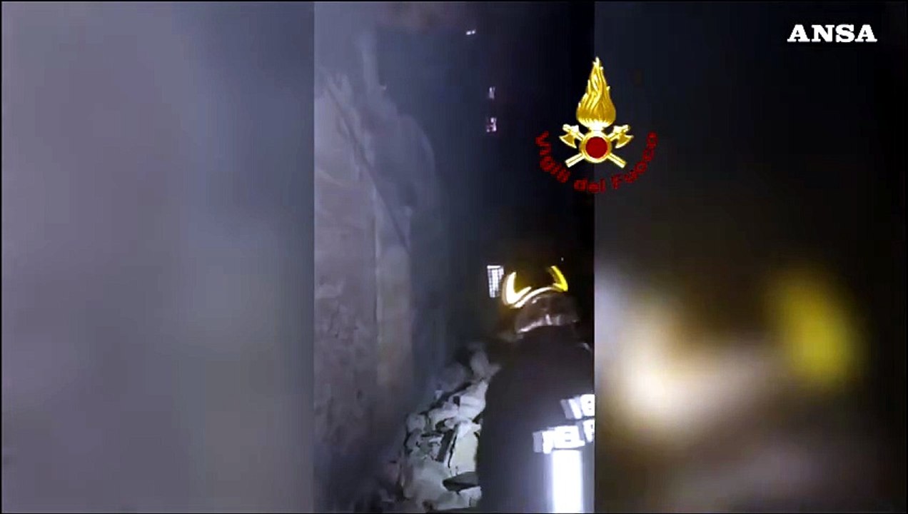 Palermo, raffiche di vento a 80 km/h: crolla palazzina in centro