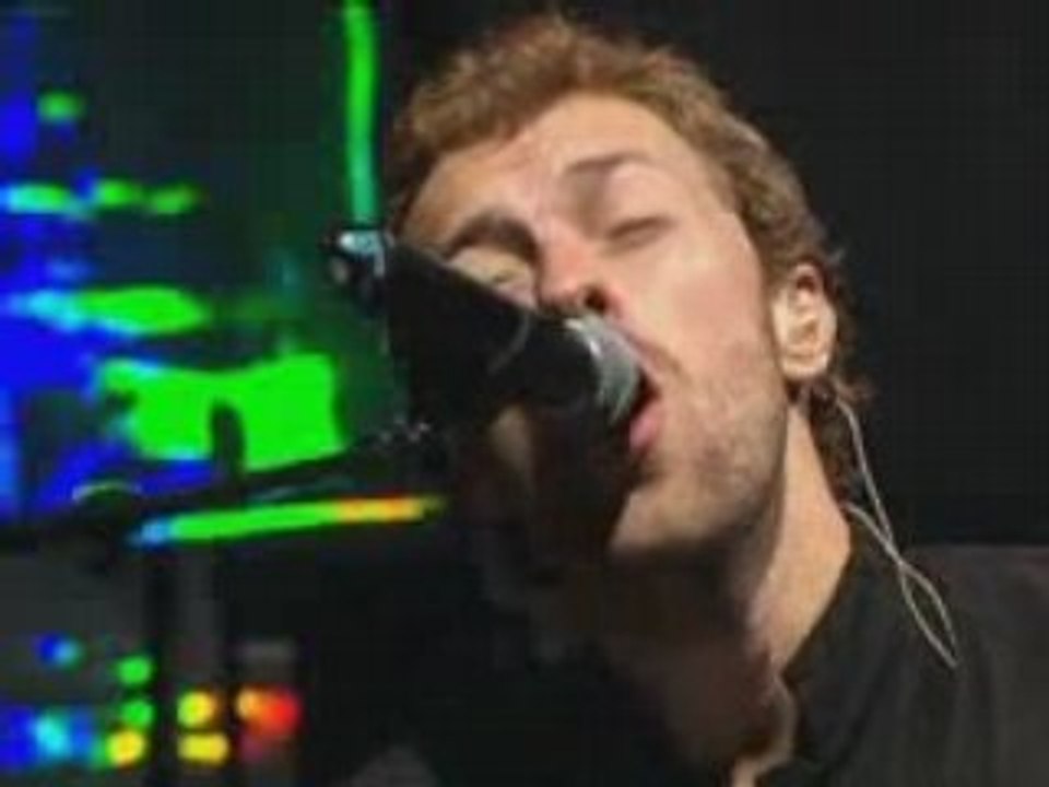 Coldplay - Clocks live Glastonbury 2005