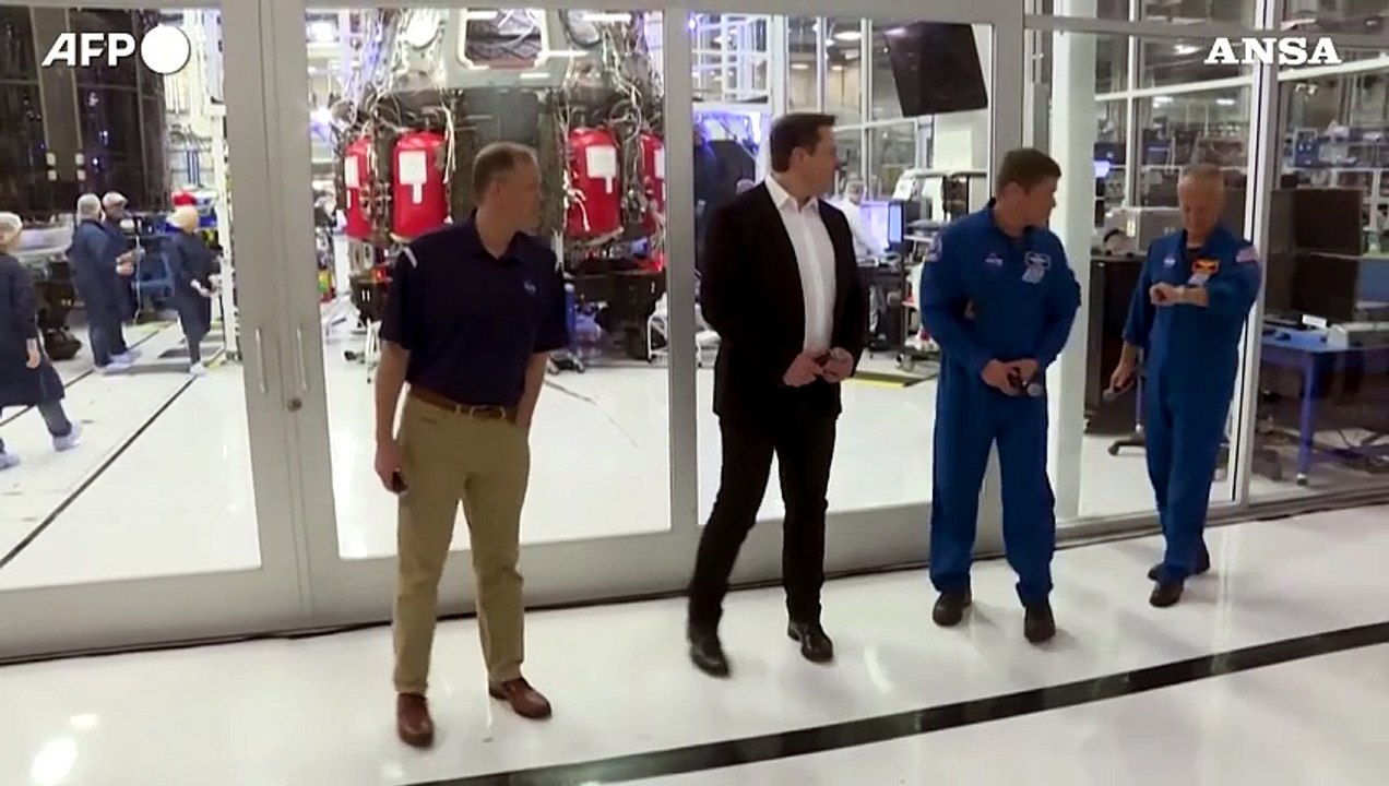 Musk entra nel cda di Twitter. E Bezos lo sfida sui satelliti