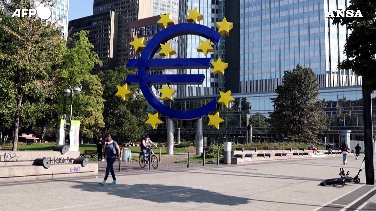 Bce: "Whatever it takes" per i prezzi e scudo spread