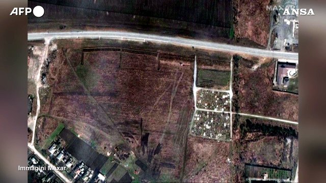 Ucraina, fino 9.000 corpi in fossa comune a Manhush vicino a Mariupol
