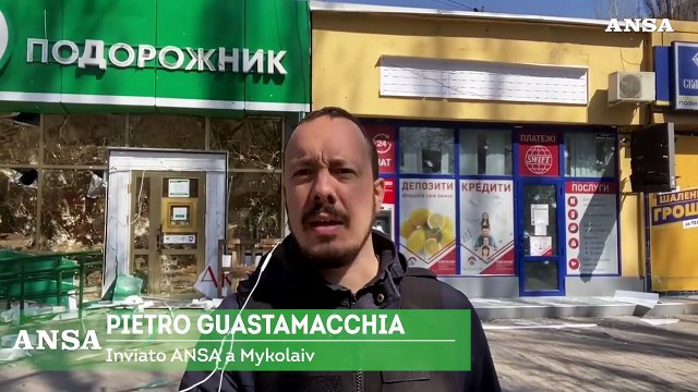 Ucraina, attacco a Mykolaiv: colpita una stazione degli autobus