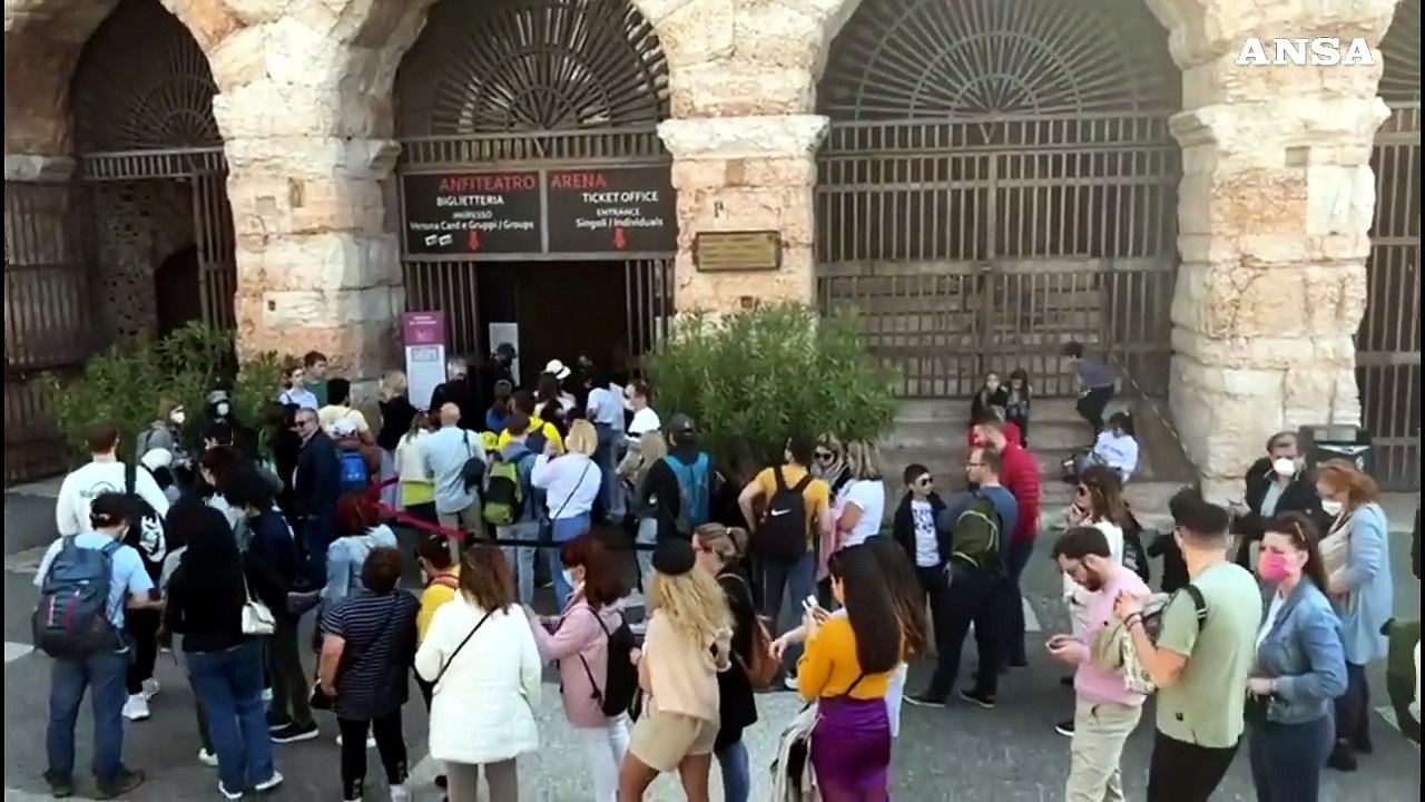 Pasqua: assalto a Verona, migliaia i turisti