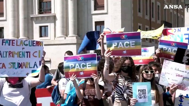 No alla guerra : la marcia per la pace della Comunita' di Sant'Egidio