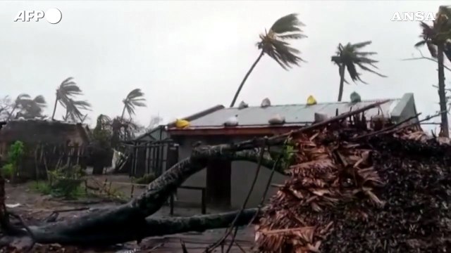 Madagascar, il ciclone Emnati porta piogge torrenziali e venti fino a 140 km/h
