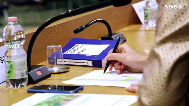 Gros-Pietro (Intesa): Finanza puo' aiutare imprese a svilupparsi verso la sostenibilita'