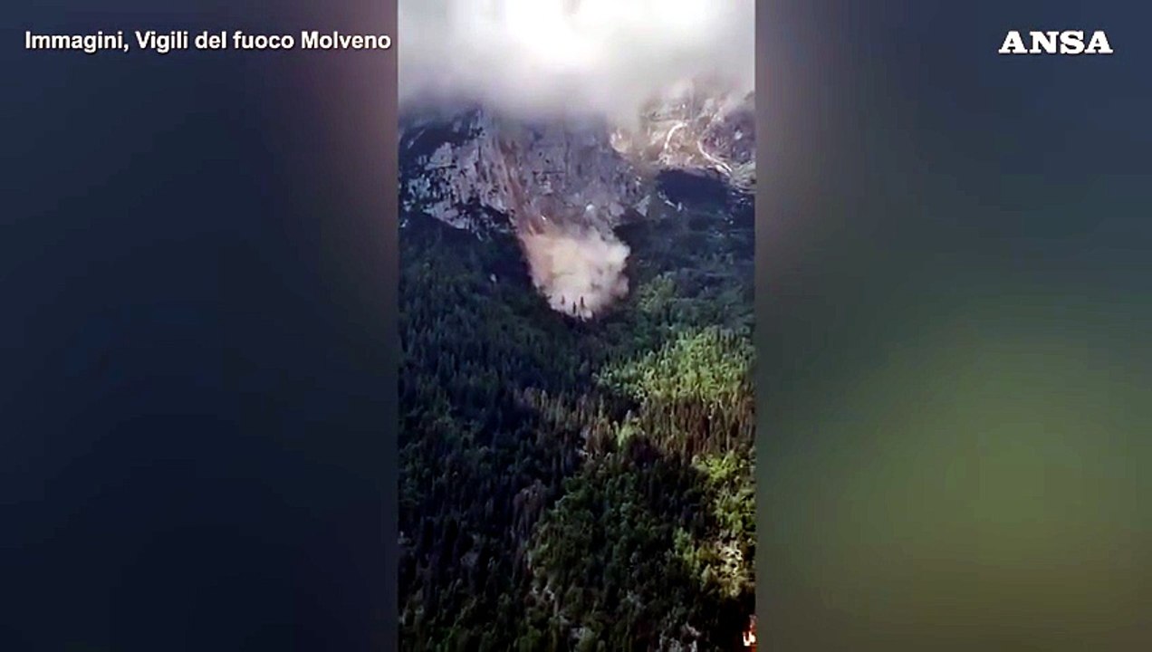 Trentino, grossa frana sul gruppo del Brenta: caduti massi