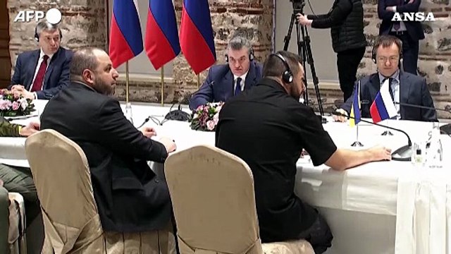 Biden chiama gli alleati, l'Occidente scettico su Putin