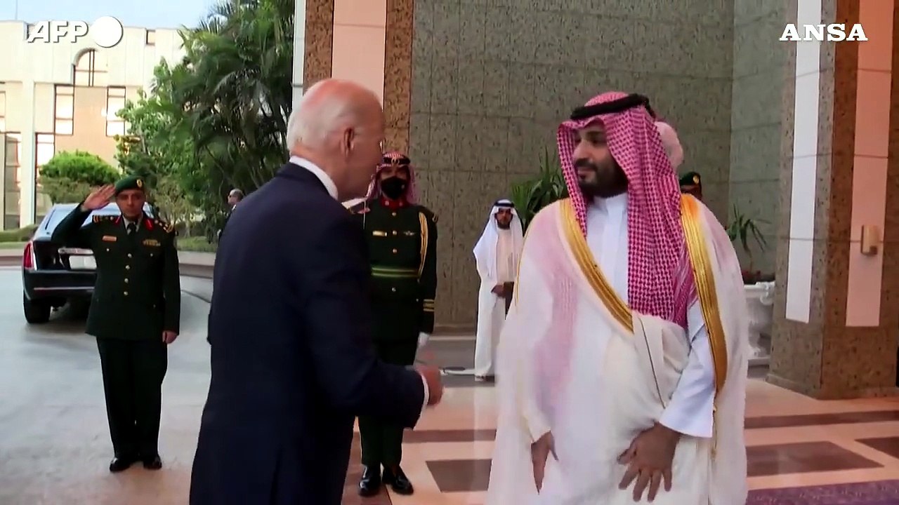 Biden in Arabia Saudita, l'incontro con la famiglia reale
