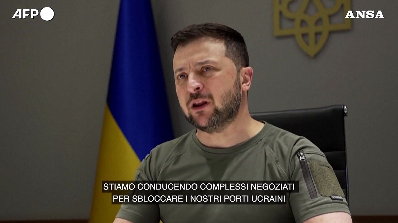 Zelensky: "Negoziati difficili per sbloccare i porti ucraini"