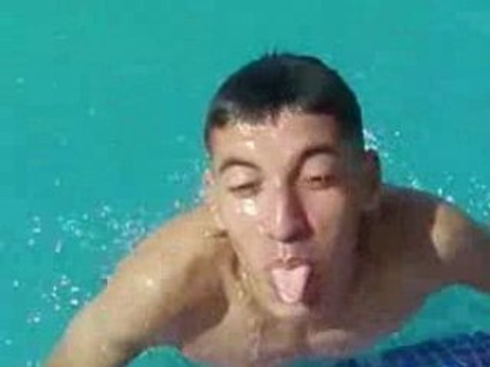 Le plongeon raté de Kamel.mp4