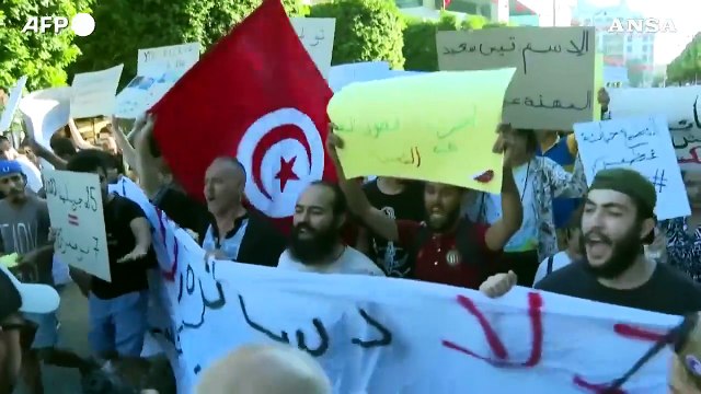 Proteste in Tunisia contro Saied, si teme una deriva autoritaria