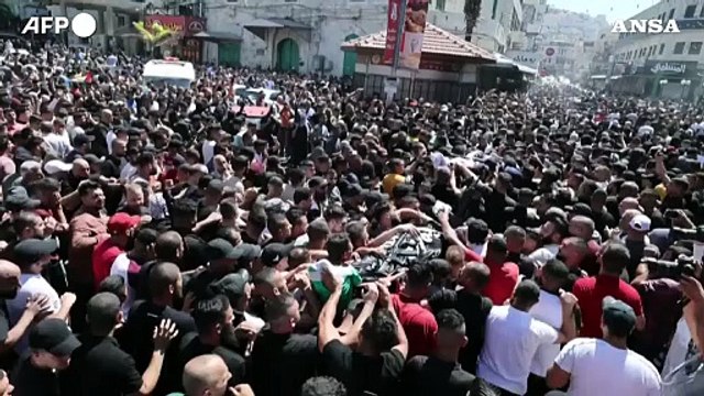 Cisgiordania, i funerali dei miliziani palestinesi uccisi dall'esercito israeliano