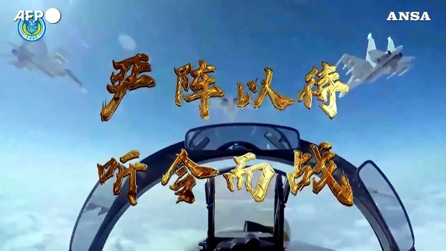 La Cina mostra i muscoli agli Stati Uniti con un video dell'esercito