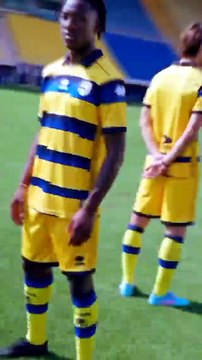 presentazione maglie parma calcio