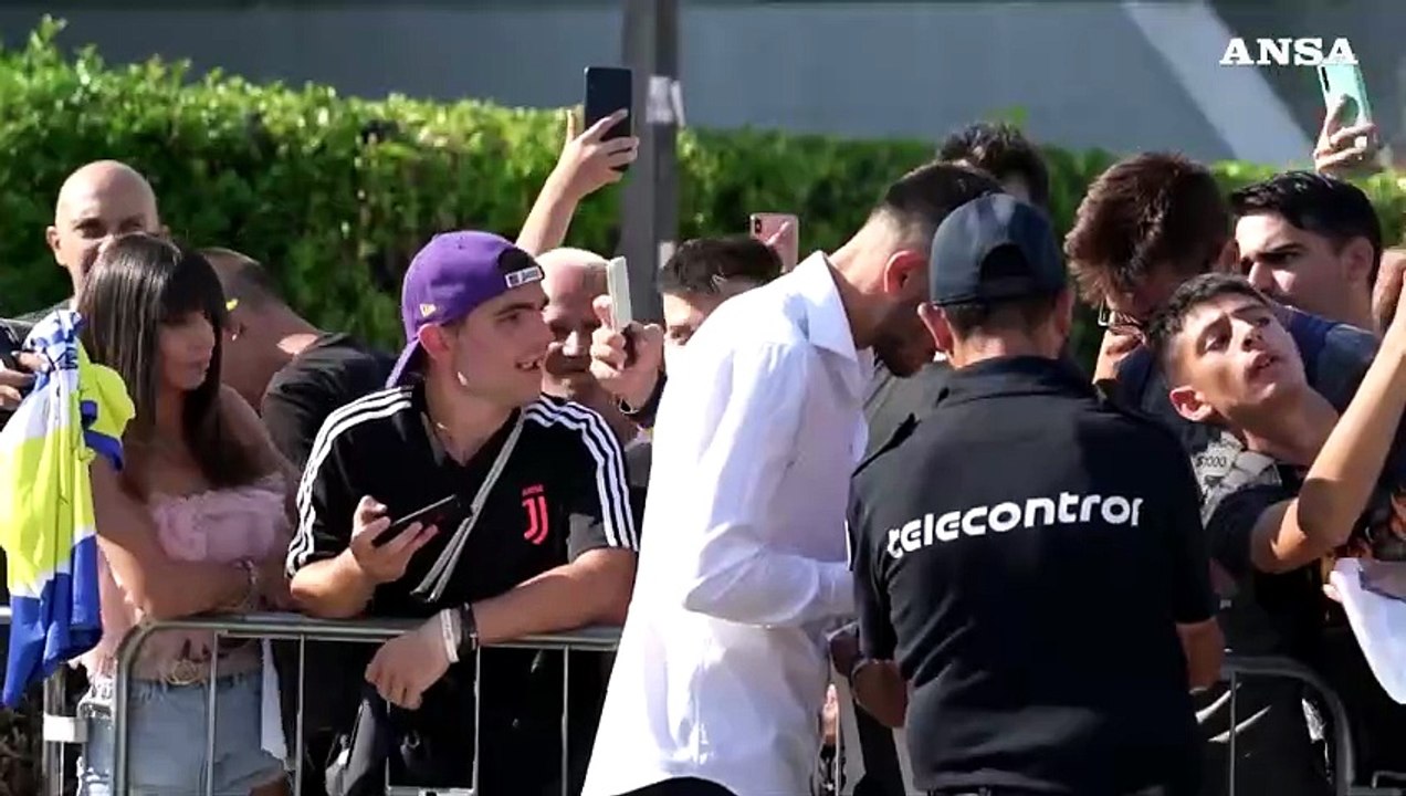 Juventus, visite mediche per Kostic