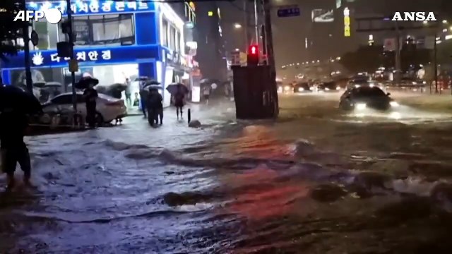 Corea del Sud, piogge torrenziali a Seul: 7 morti e sei dispersi