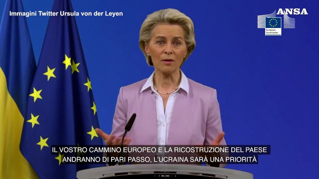 Ursula von der Leyen al Parlamento di Kiev: Bene la legge contro gli oligarchi, ora attuarla