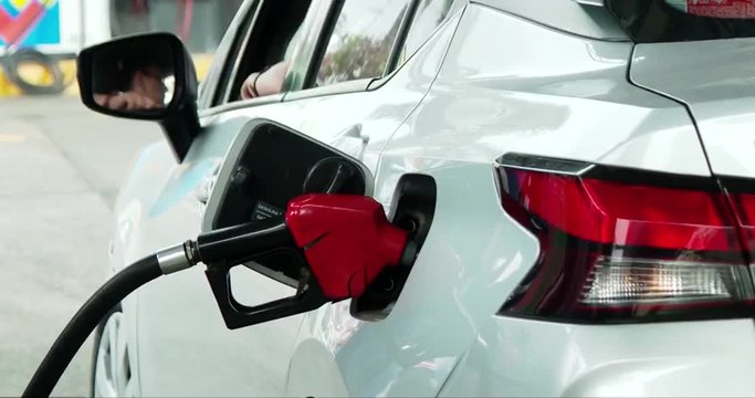 tn7-llenar-el-tanque-cuesta-hasta-6500-mas-que-a-inicios-de-ano-por-incertidumbre-petrolera-mundial-010626