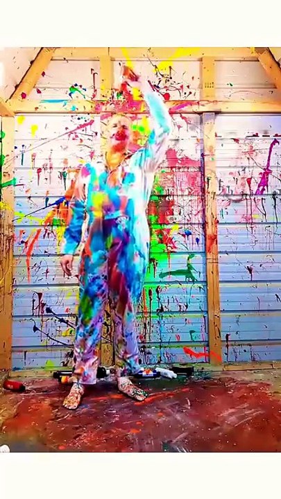 ARTPOP SWINE 🔵🐷✨  Not Afraid to Reference
