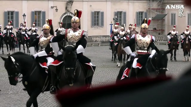 Quirinale, Mattarella al cambio della guardia solenne del Reggimento dei Corazzieri