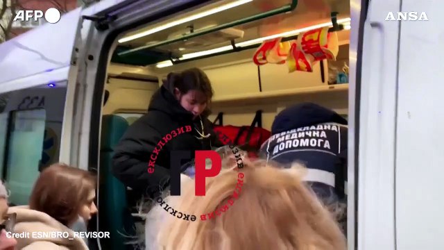 Ucraina, soccorritori sul luogo dello schianto dell'elicottero a Brovary