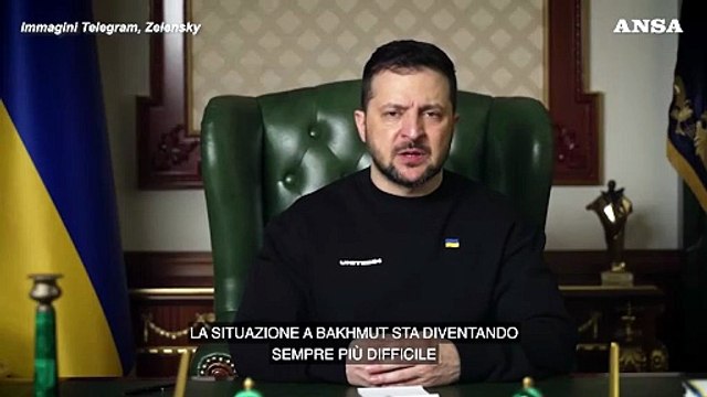 Ucraina, Zelensky: La situazione a Bakhmut e' sempre piu' complicata