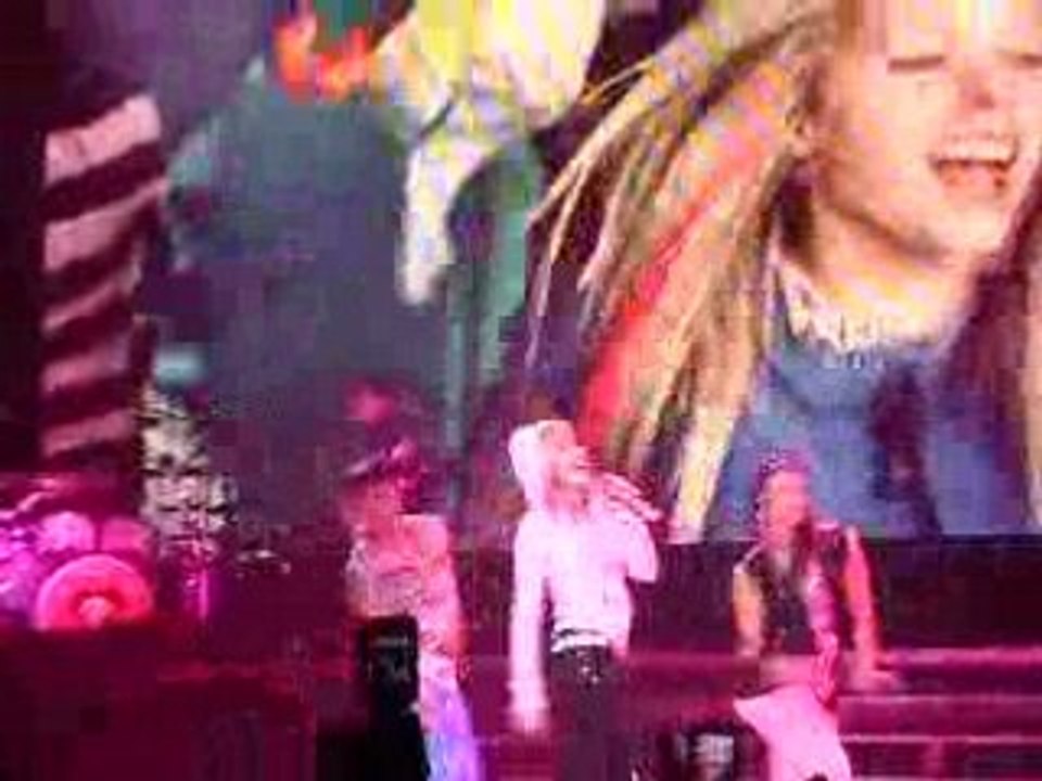 avril lavigne girl friend remix