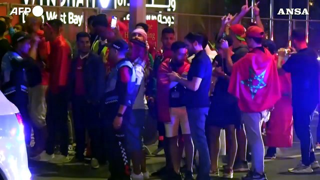 Qatar 2022, il pullman del Marocco si avvia verso lo stadio di Al Bayt per la partita con la Francia