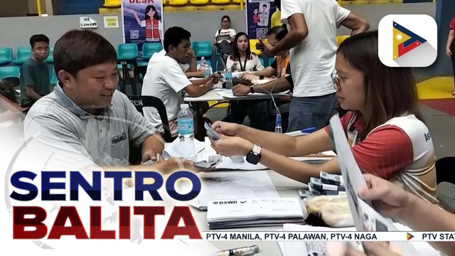 Higit 800 TNVS drivers sa Legazpi City, Albay, nakatanggap ng cash relief assistance mula sa DSWD; P10/L na fuel discount, ipinatutupad din sa Bicol region | ulat ni Garry Carillo - Radyo Pilipinas - Albay