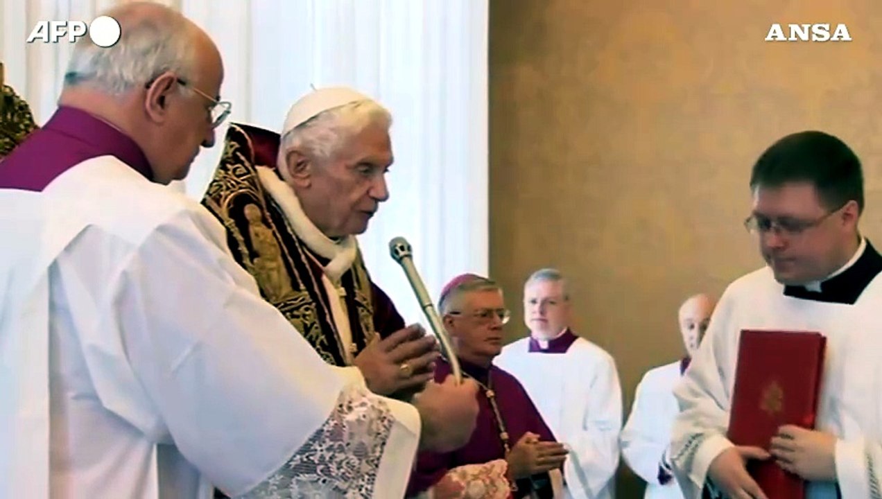 Ratzinger, primo funerale di un "papa emerito": dicitura non codificata