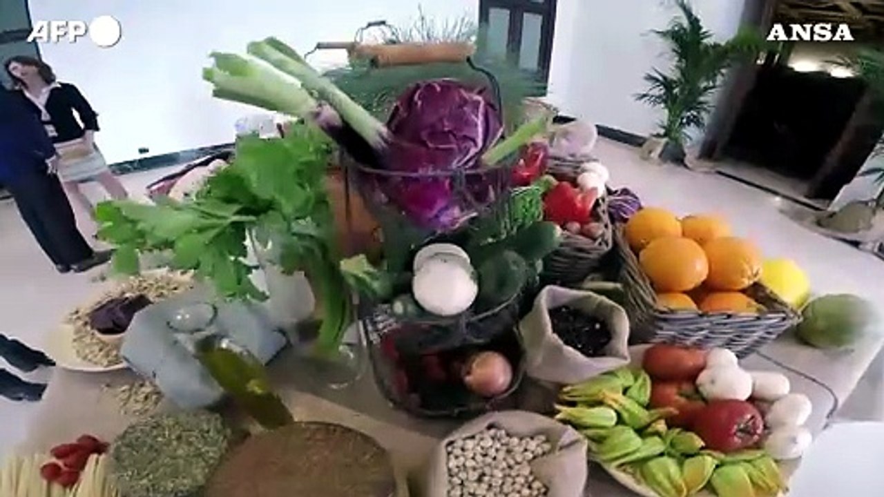 Il governo difende l'alimentare made in Italy: "Basta bugie"