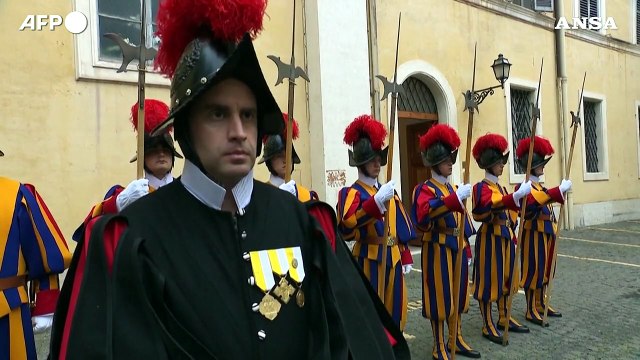Zelensky incontra Papa Francesco in Vaticano, a colloquio per 40 minuti